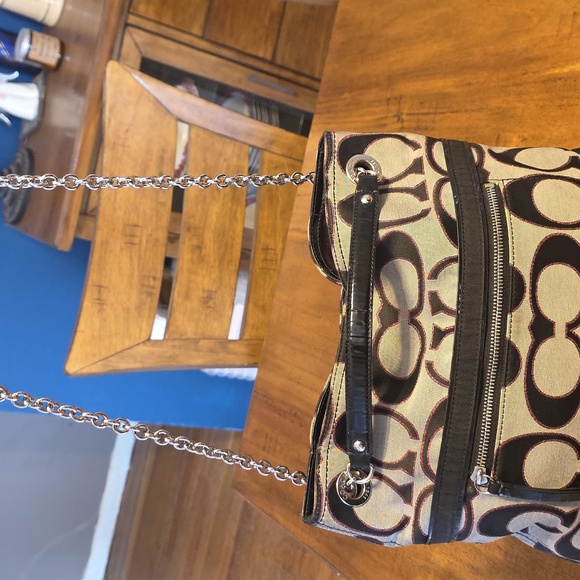 Coach Poppy Metallic Signature Slim Tote. - Picture 13 of 16